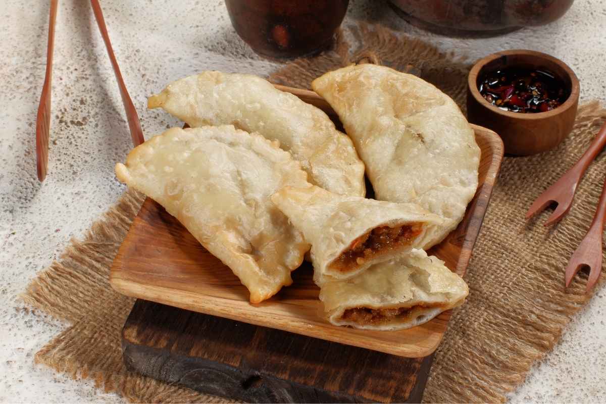 Contoh produk untuk usaha cireng isi.